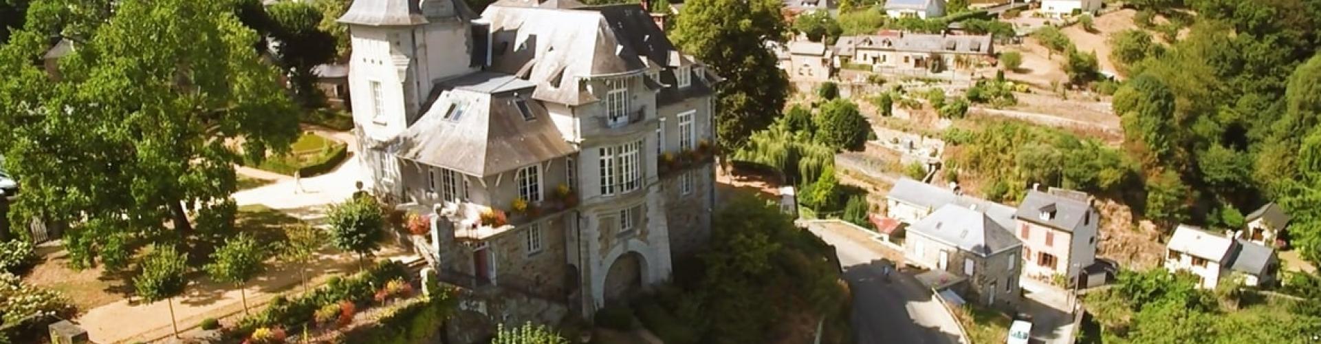 Ambrières Les Vallées vue Mairie